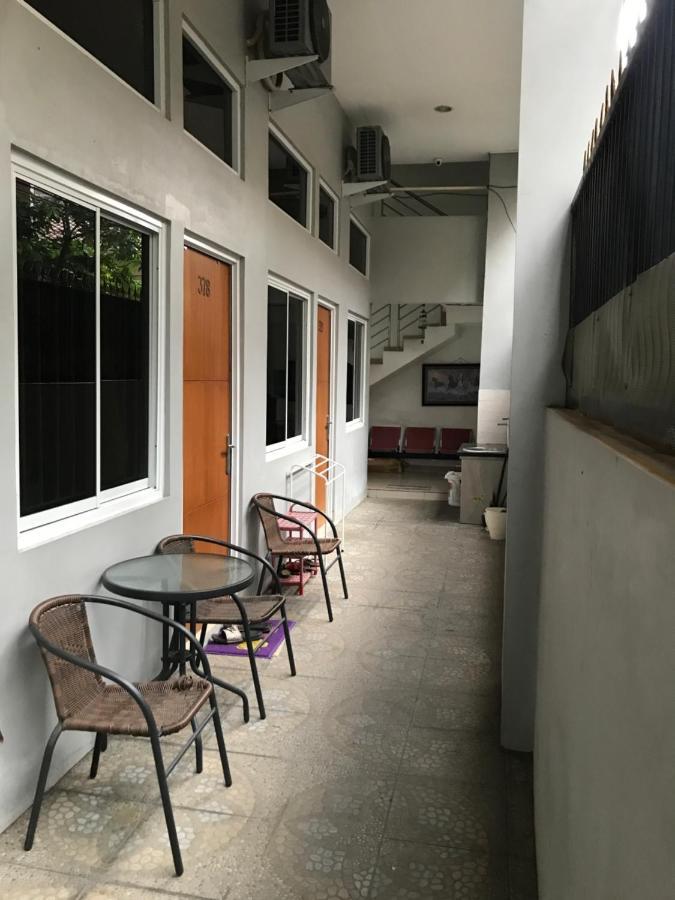 37 Guesthouse Jakarta Ngoại thất bức ảnh