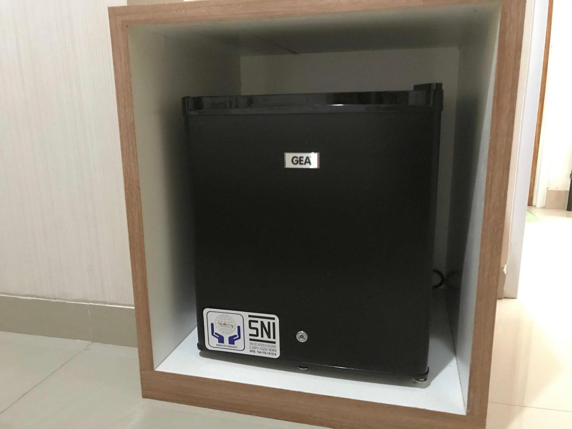 37 Guesthouse Jakarta Phòng bức ảnh
