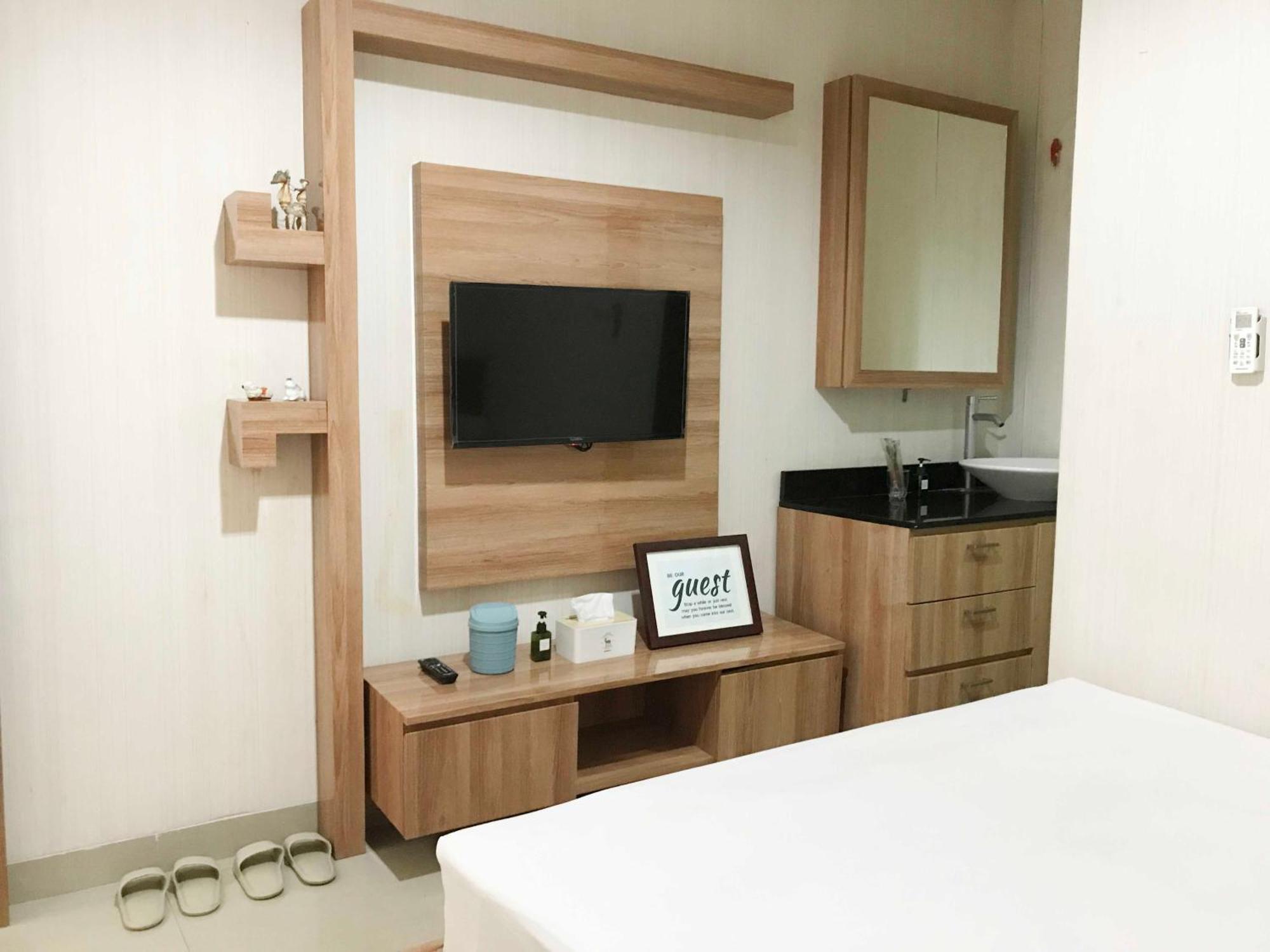 37 Guesthouse Jakarta Phòng bức ảnh