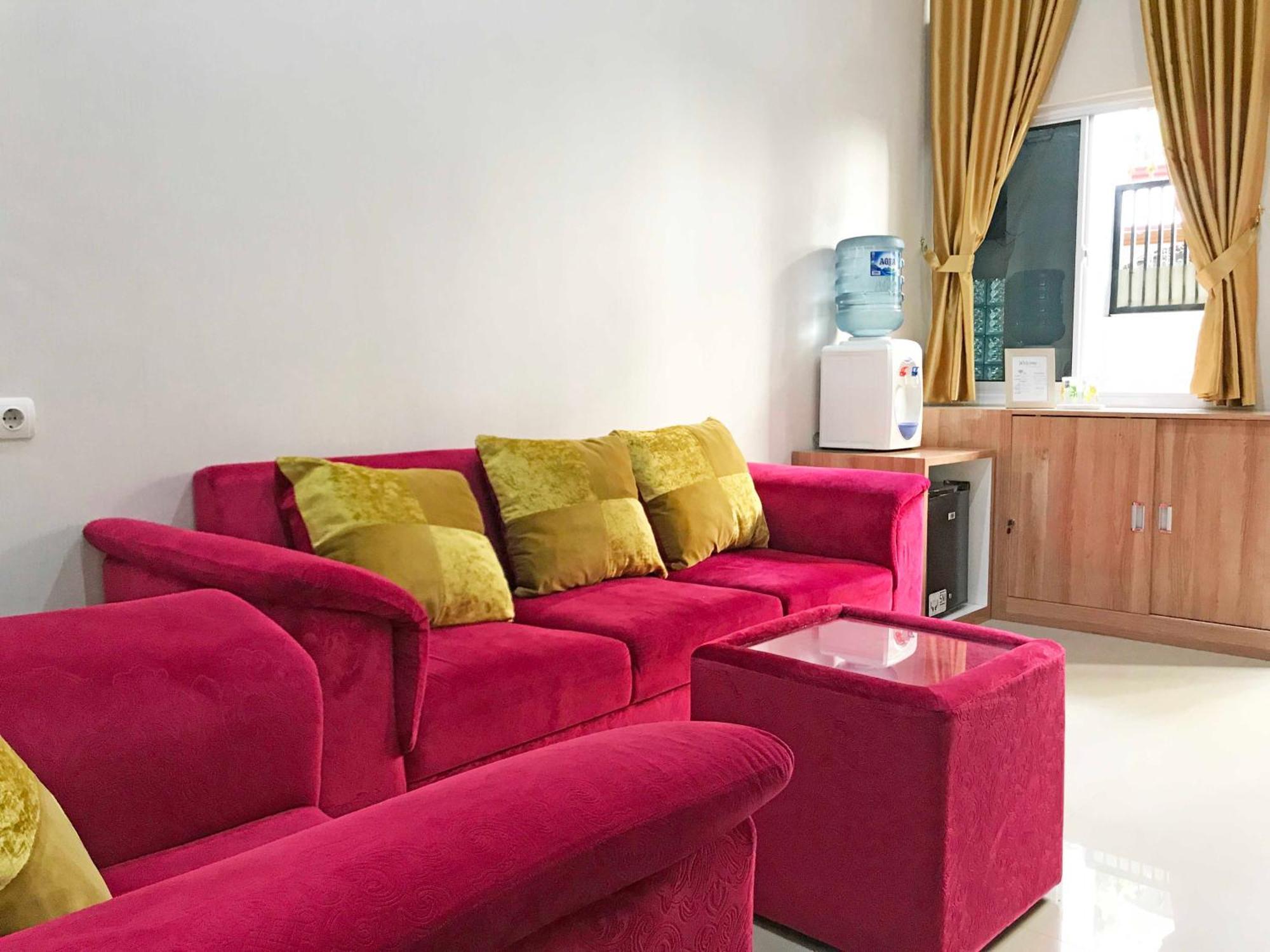 37 Guesthouse Jakarta Phòng bức ảnh